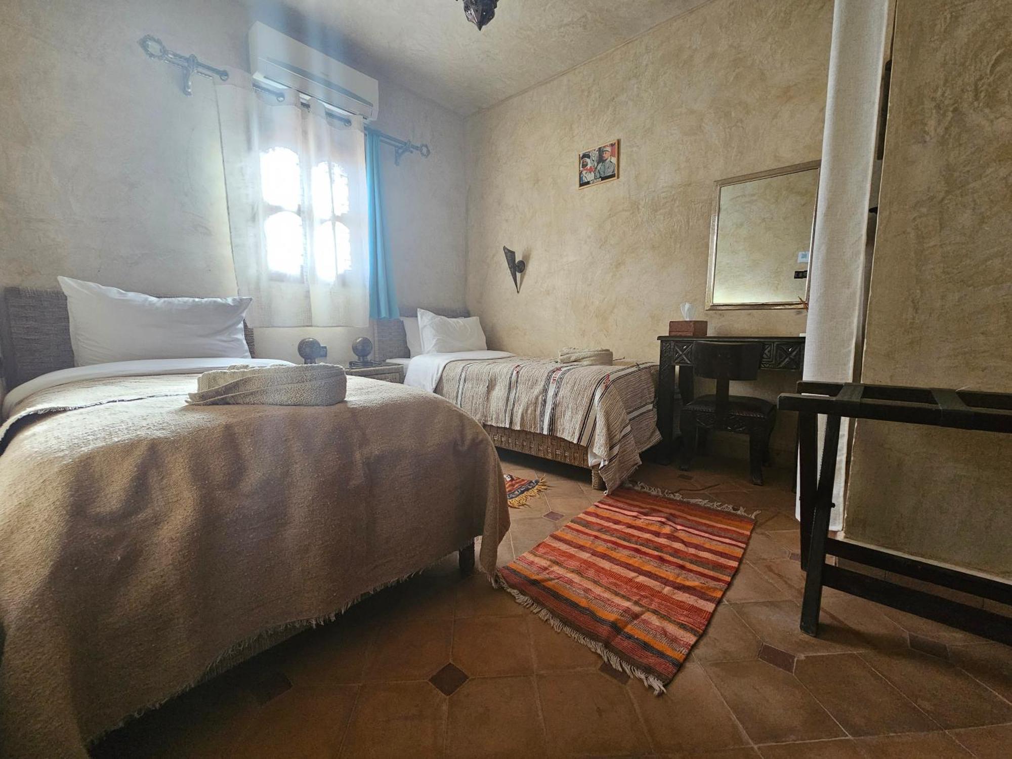 Bed and Breakfast Kasbah La Cigogne à Ait Benhaddou Extérieur photo