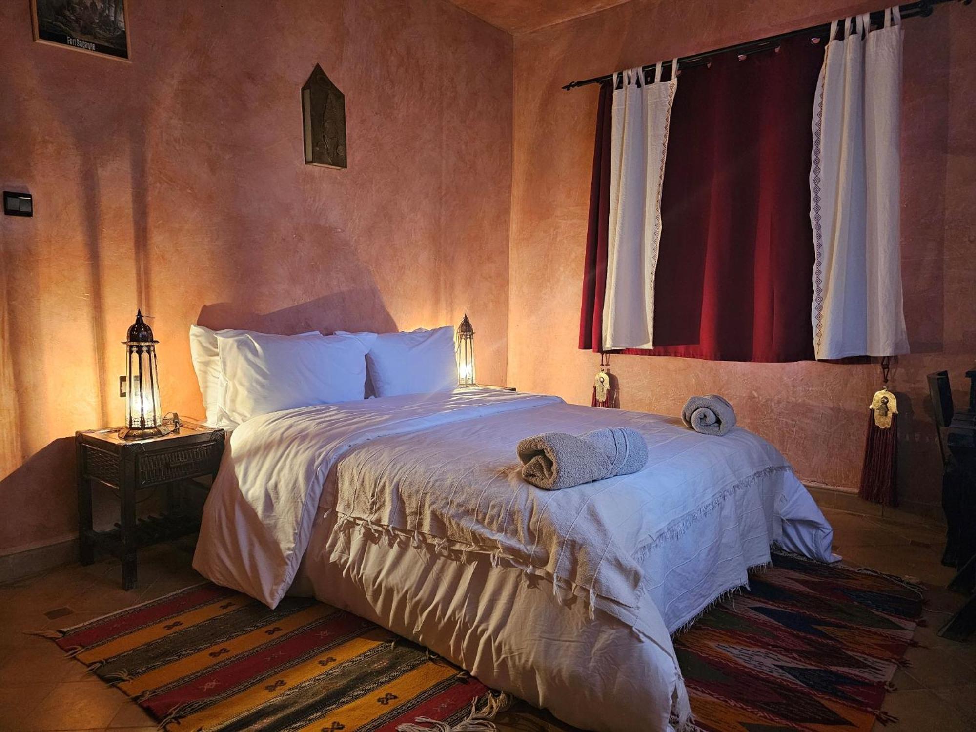 Bed and Breakfast Kasbah La Cigogne à Ait Benhaddou Extérieur photo