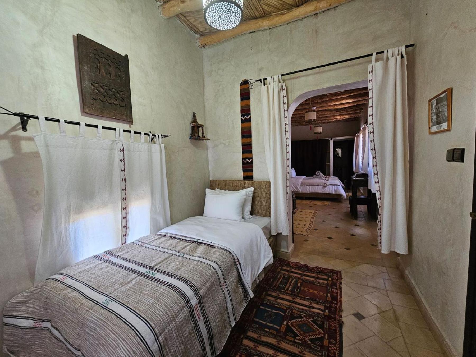 Bed and Breakfast Kasbah La Cigogne à Ait Benhaddou Extérieur photo