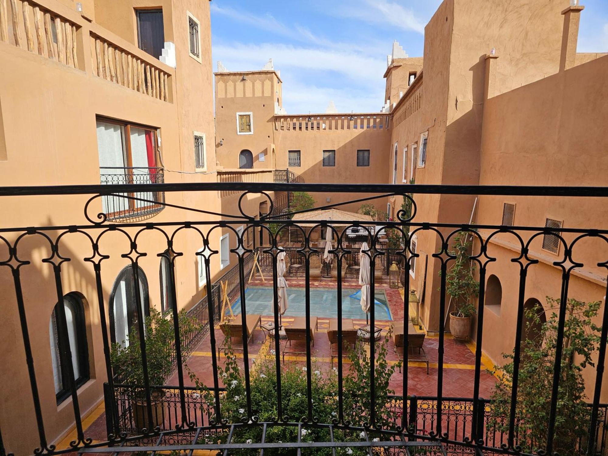 Bed and Breakfast Kasbah La Cigogne à Ait Benhaddou Extérieur photo