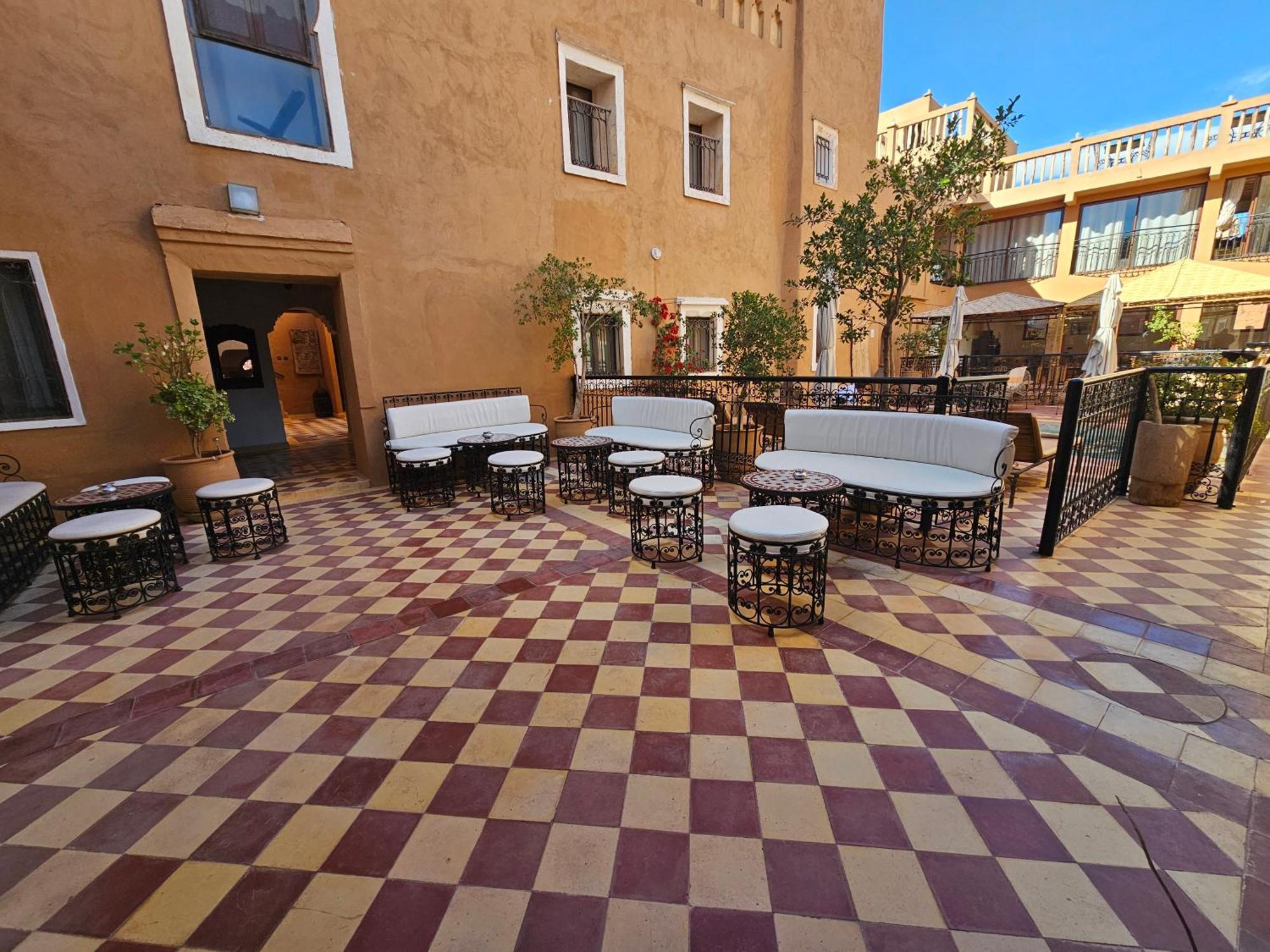 Bed and Breakfast Kasbah La Cigogne à Ait Benhaddou Extérieur photo
