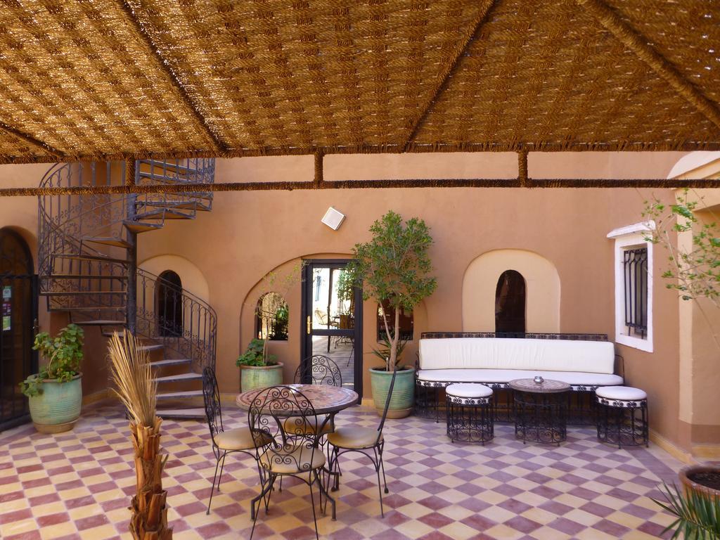 Bed and Breakfast Kasbah La Cigogne à Ait Benhaddou Extérieur photo