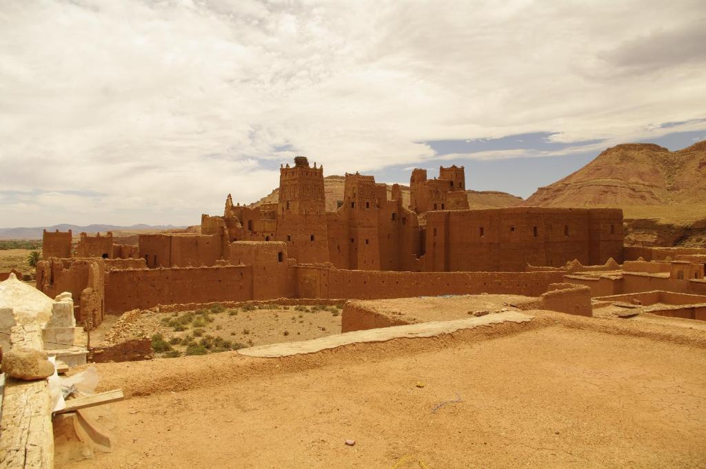 Bed and Breakfast Kasbah La Cigogne à Ait Benhaddou Extérieur photo