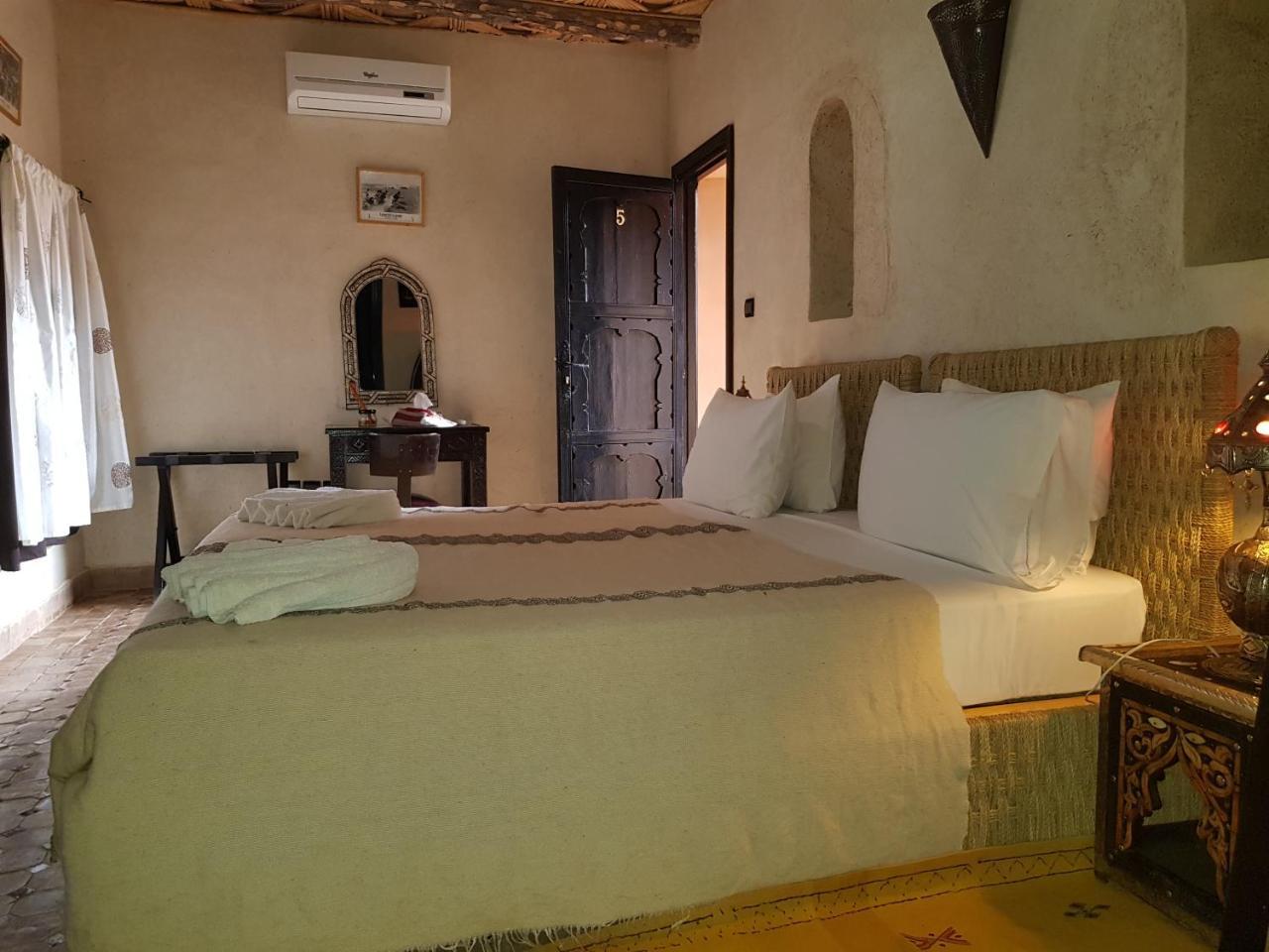 Bed and Breakfast Kasbah La Cigogne à Ait Benhaddou Extérieur photo
